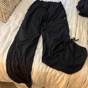 Drawstring waist and legs